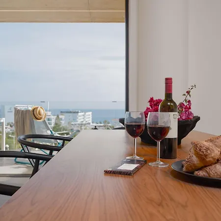 Апартаменты Eden Seaside *