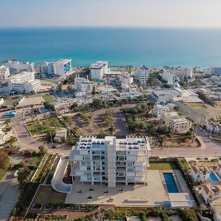 Eden Seaside Apartmán Protaras