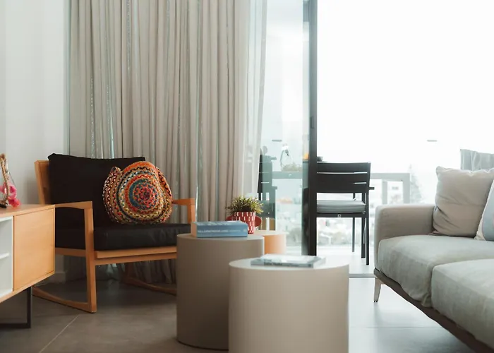 Eden Seaside Apartmán Protaras